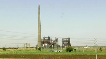 किसानों के लिए सूखा, कंपनियों को मिले पानी