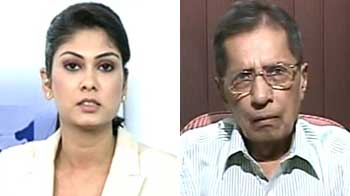 RBI has enough reserves to stop rupee slide: AV Rajwade