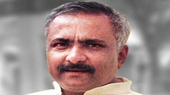 Gadkari aide Joshi quits party post; will Modi attend key BJP meet? Gadkari aide Joshi quits party post; will Modi attend key BJP meet?