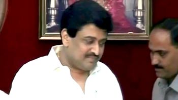 आदर्श मामले में पेश होंगे चव्हाण