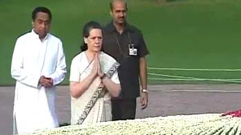 Jawaharlal Nehru remembered on 48th death anniversary