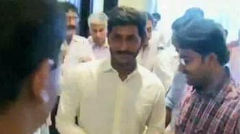 Video : Jagan Mohan Reddy arrested, family protests