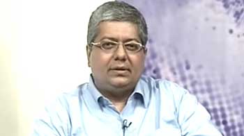 Markets recovering; Buy RIL, JSPL stocks: Hemen Kapadia