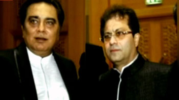 गली-गली में सट्टेबाज...!