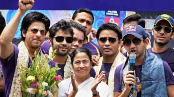 Video : Kolkata Knight Riders' felicitation: Cricket celebration or political rally?