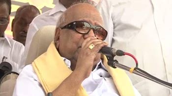 Video : DMK reverses out of threat to quit UPA over petrol prices