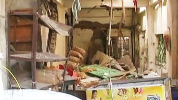 Videos : ट्राम्बे की बेकरी में सिलेंडर फटा, 4 मरे, 40 घायल