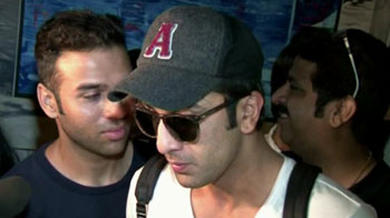 IIFA 2012: Ranbir nervous about dancing with dad Rishi