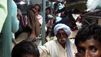 जनरल बोगी में 16 घंटे का सफर...