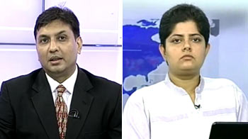 Hold SpiceJet, say experts