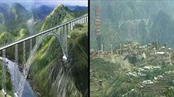 Videos : दुनिया का सबसे ऊंचा पुल कश्मीर में