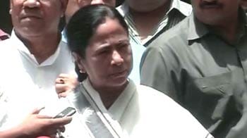Video : Huge blow for Mamata Banerjee in battle with Tatas, she loses Singur court case