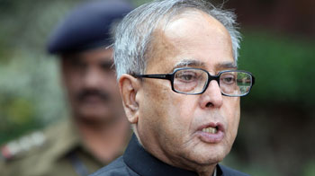 No cheaper loans; RBI leaves rates unchanged