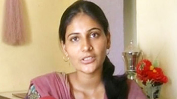 20-year-old defies threats; refuses to accept her child marriage