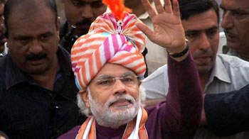 At Rath Yatra, Modi ignores battle with Nitish