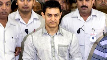 Aamir's <i>Satyamev</i> visit to Parliament Aamir's <i>Satyamev</i> visit to Parliament