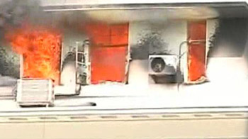 Watch mobile video of Mantralaya fire on 6th floor of govt HQ