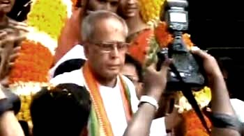 Video : Pranab's parting gift: Govt to announce measures to boost markets on Monday