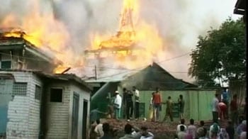 Video : Srinagar's 100-year-old Sufi shrine in flames; relics safe
