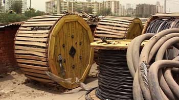 बुनियादी सुविधाओं को तरस्ता खोड़ा