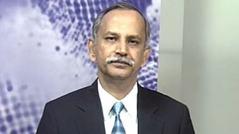 Rupee expected to reach Rs 54-55 levels in July on dollar inflows: IDBI Bank