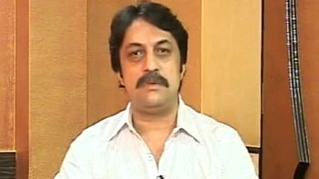 Buy Tata Motors, PSU banks, avoid RIL, Bharti, IT stocks: Shankar Sharma