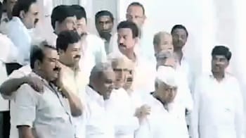 Video : BJP's crisis, courtesy Yeddyurappa: Eight ministers quit government