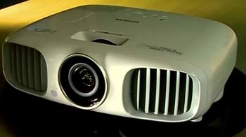 Snap Judgement: Milagrow TabTop 7.4, Epson EH-TW 6000 and HTC One V