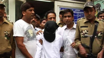 Videos : जारी है दिल्ली पुलिस की अबू हमजा से पूछताछ