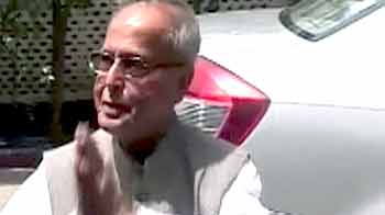 प्रणब की उम्मीदवारी पर सवाल!