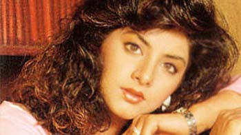 अभिनेत्री दिव्या भारती की जिंदगी भी उतरेगी परदे पर अभिनेत्री दिव्या भारती की जिंदगी भी उतरेगी परदे पर