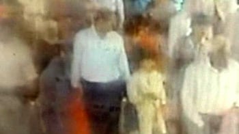 Video : After Mumbai, CCTV shows another child disappearing from Pune station
