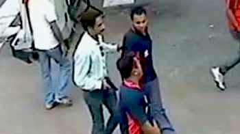 Video : Moga: Daring daytime robbery caught on CCTV
