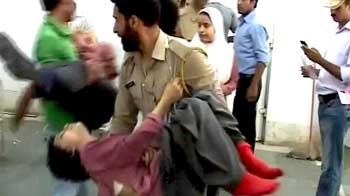 गुलमर्ग में स्कूल बस दुर्घटनाग्रस्त, दो की मौत