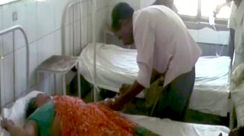 Videos : यूपी के अस्पताल में ड्राइवर भी कर रहे हैं डॉक्टरों का काम