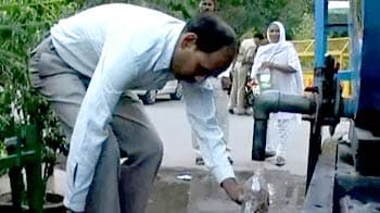 Video : Delhi's Guru Teg Bahadur Hospital without water for more than 4 days