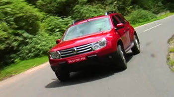 छोटी फैमिली के लिए है डस्टर...