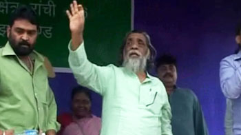 Jharkhand land row: Shibu Soren wooing villagers?