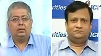 Expert outlook on Infosys, TCS