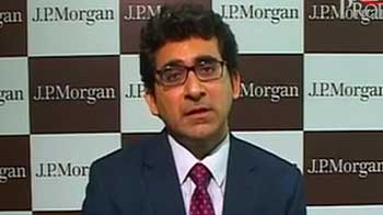 RBI will hold on to interest rates: Sajjid Chinoy