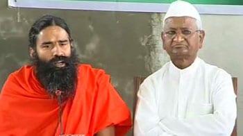 Video : Govt not in mood to end corruption: Anna & Baba Ramdev