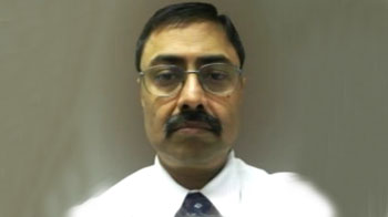 Rupee may stabilise and strengthen further: Axis Bank