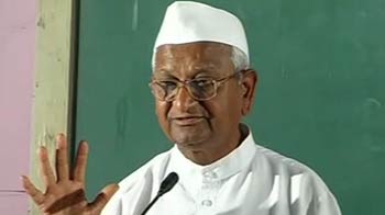 अन्ना ने सरकार पर धोखाधड़ी का आरोप लगाया