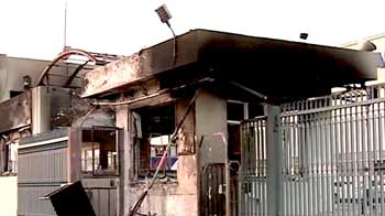 मारुति का प्लांट बंद, जीएम का शव बरामद