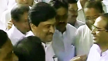 आदर्श घोटाला : चव्हाण के खिलाफ और सबूत मिले