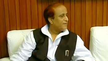 यूपी : मंत्री आजम खान ने की इस्तीफे की पेशकश