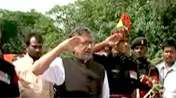 Videos : करगिल विजय दिवस पर शहीदों को श्रद्धांजलि