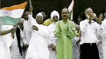 जंतर-मंतर पर नहीं दिखी भीड़