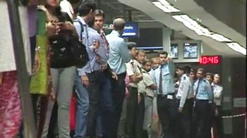 Power failure: Passengers narrate ordeal at Delhi Metro station