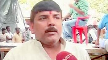 क्या राजनीति के मैदान में उतरेगी टीम अन्ना? क्या राजनीति के मैदान में उतरेगी टीम अन्ना?